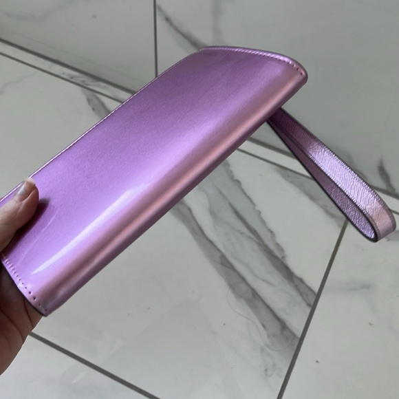 NEW and Giftable Kate Spade Pink Wristlet/Clutch - Picture 9 of 14